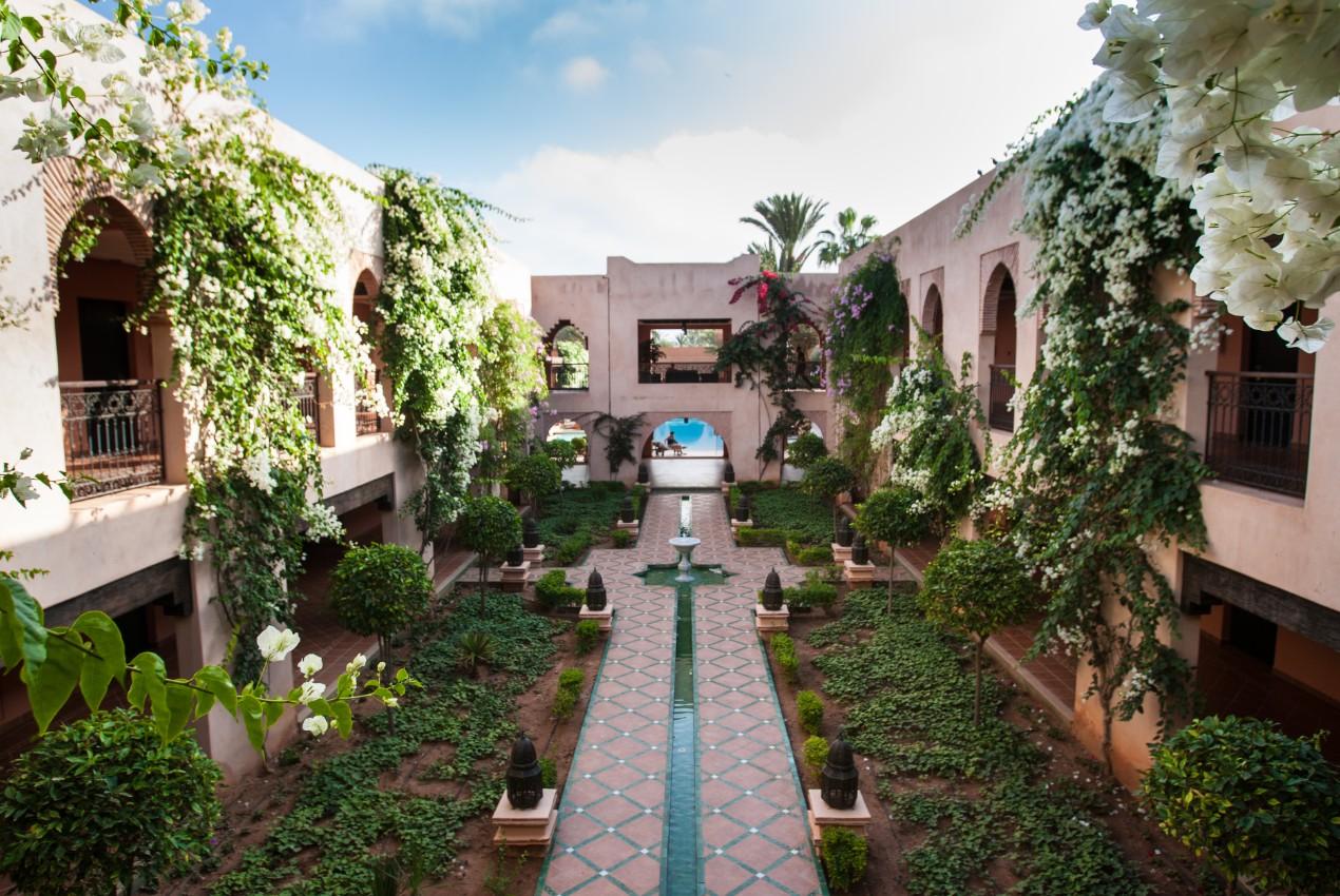 Tikida Golf Palace Agadir Ngoại thất bức ảnh The hotel's courtyard